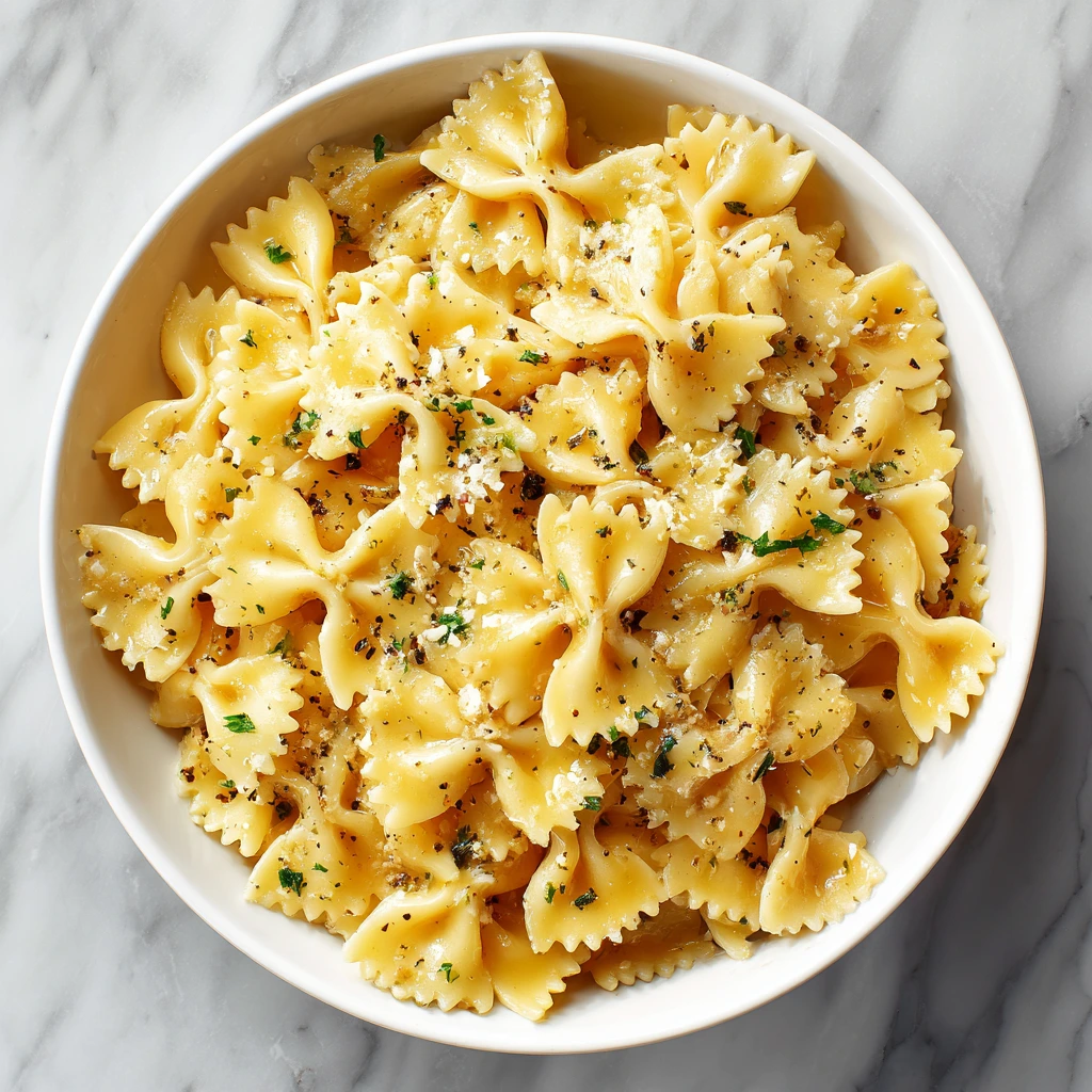 Delicious Strawberry Cheesecake Truffles with Creamy Filling